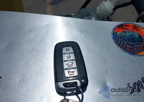 2012 Hyundai Genesis 3.8 z USA, uszkodzony, nr VIN KMHGC4DD0CU182057